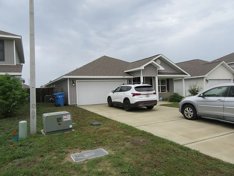 3995 Pioneer Ln — Photo 1
