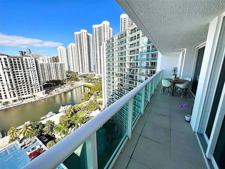 100 Bayview Dr #1729 — Photo 10