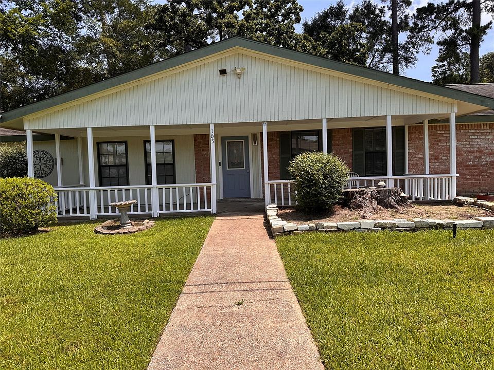 1st image of 105 Magnolia Ln