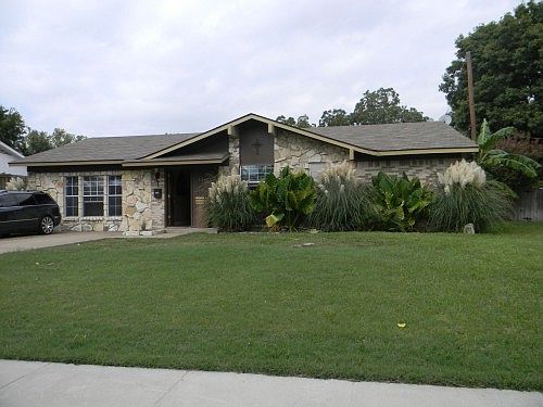 1st image of 1116 Shadyglen Cir