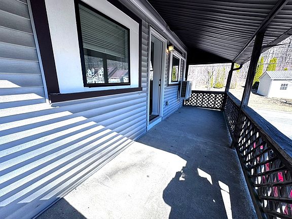 3rd image of 1731 W 8th St #173C