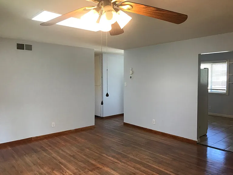 2216 Kendree St — Photo 8