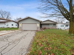 1250 S Geneva Dr, Dewitt, MI