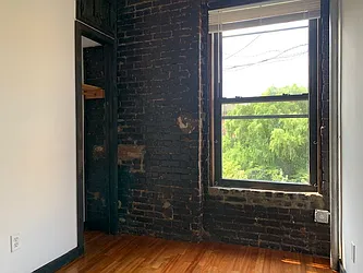 Rented by PocketBroker Inc