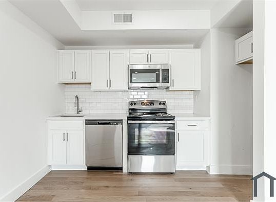 3rd image of 1611 Foulkrod St #203
