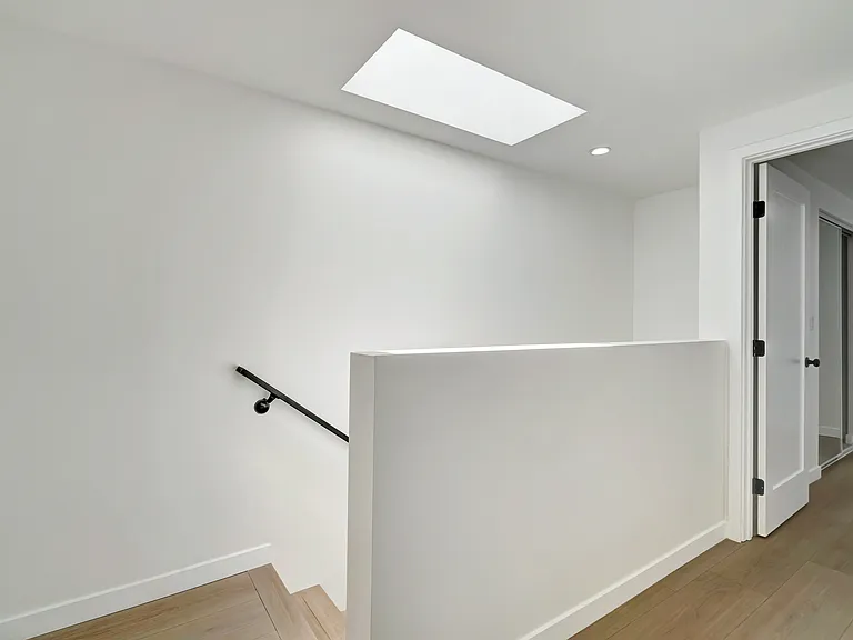 5193 W 20th St #3/4 — Photo 29