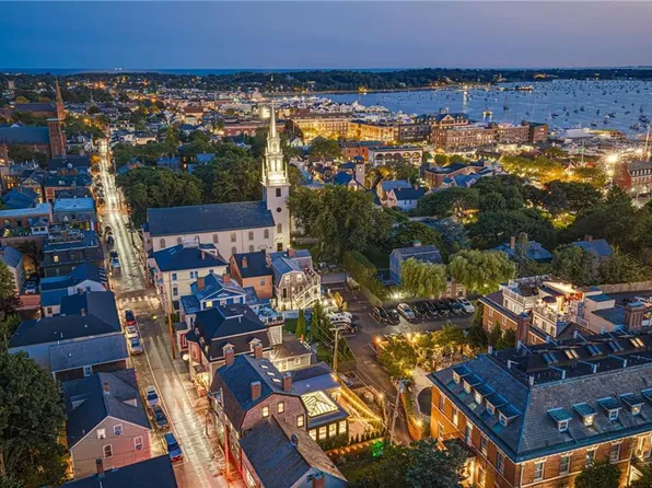 119 Spring St, Newport, RI 02840