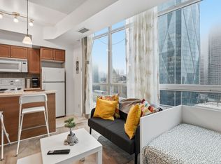 18 Yonge St #2404, Toronto, ON M5E1Z8