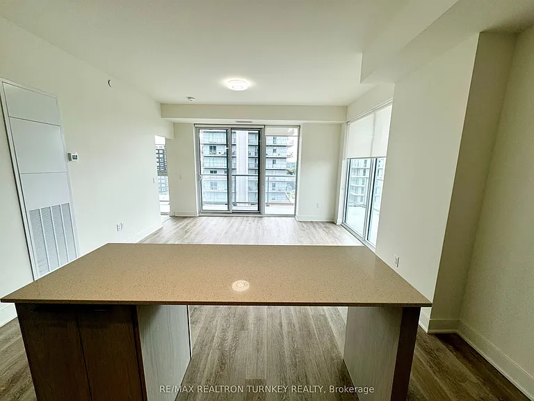 185 Deerfield Rd #903 — Photo 4