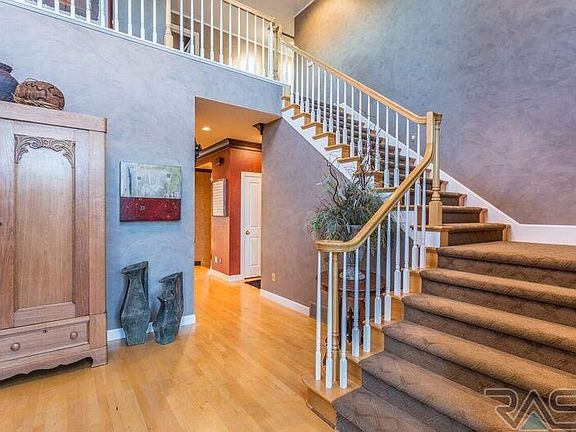 5th image of 1022 W Lantana Cir