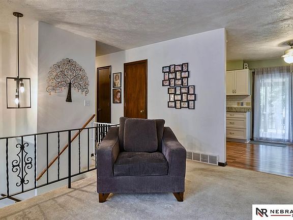 3rd image of 12905 Olive St