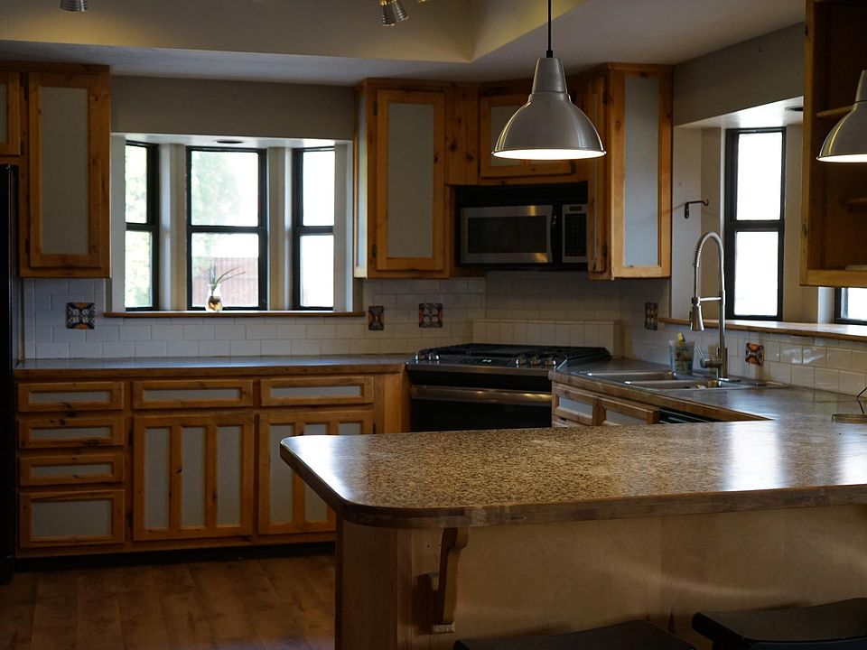 2nd image of 1188 Murphy Ln