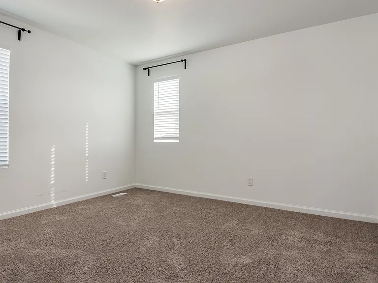 6450 Black Ridge Dr — Photo 23