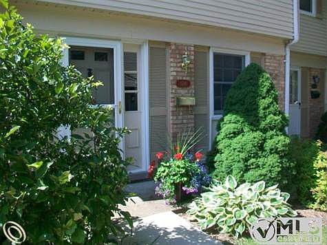 1596 Brentwood 016.