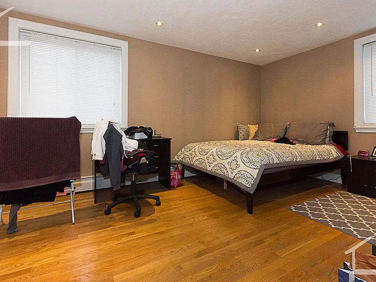 47 Gardner St #25 — Photo 10