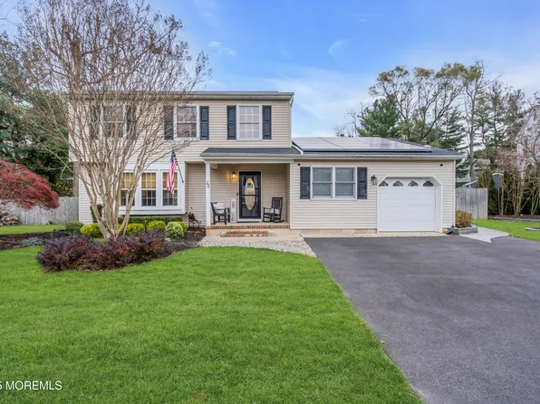 44 Cherry Tree Circle, Howell, NJ 07731