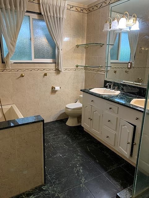 1st image of 144 S Bedford Dr APT 7