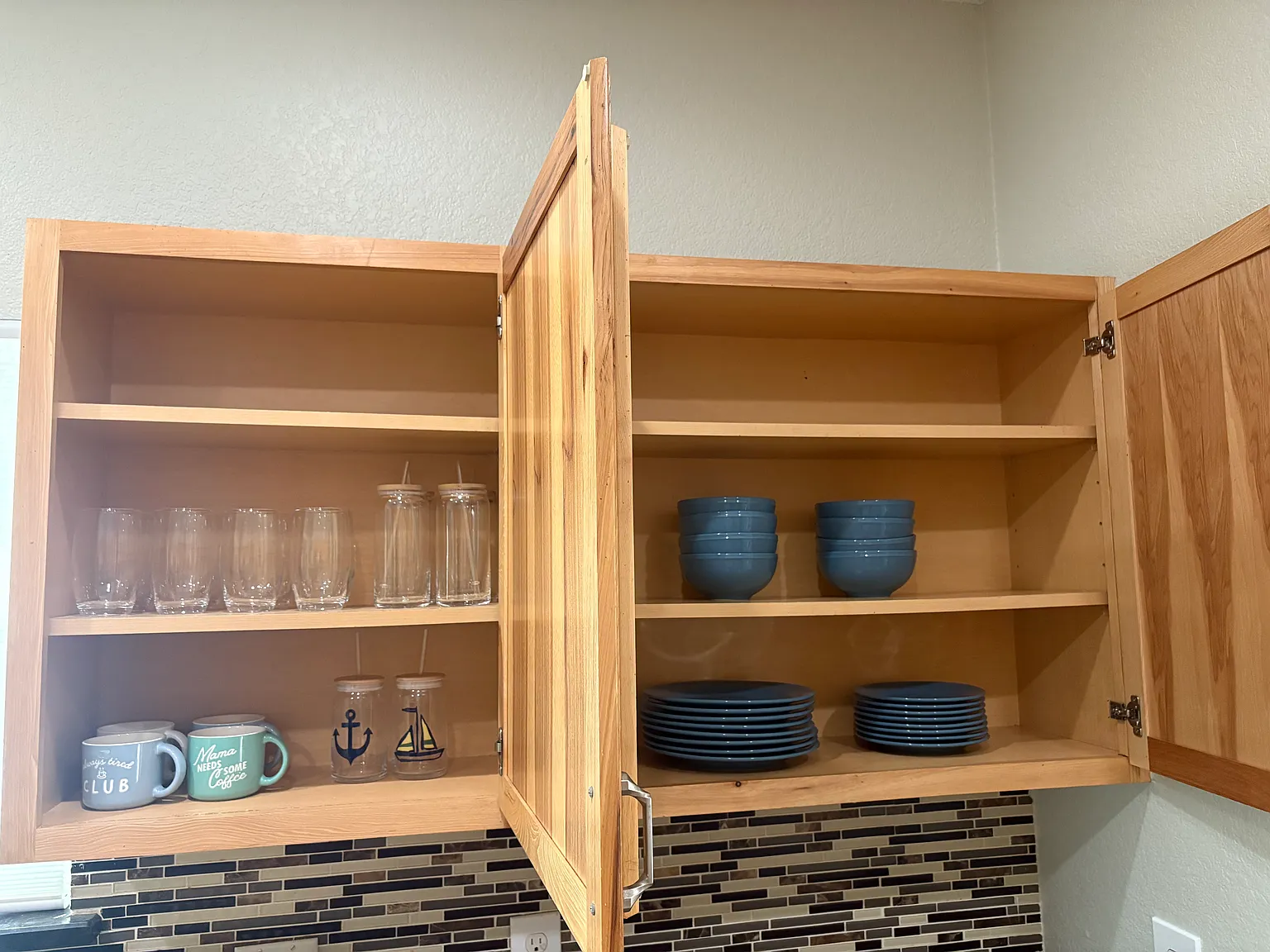 3 bed, $2,300 — Photo 3