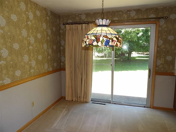 4th image of 5406 Somerset Dr