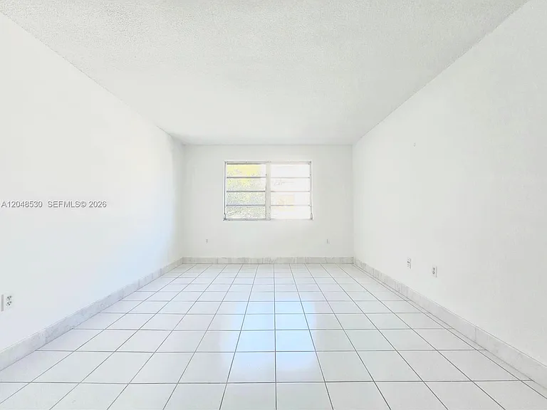 1225 NE 124th St #35B — Photo 1