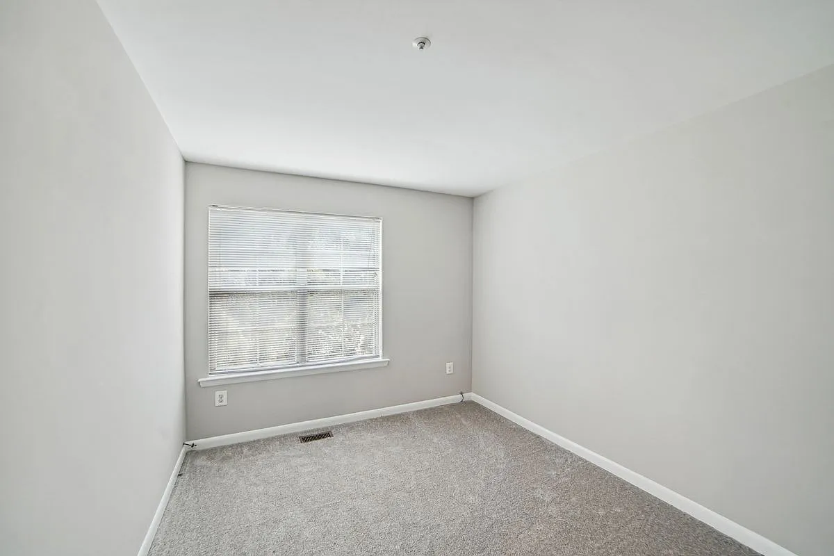 3 bed, 2.5 bath, 1440 sqft, $2,500 — Photo 4