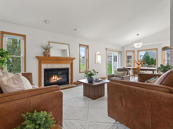 3rd image of 6413 Merganser DRIVE