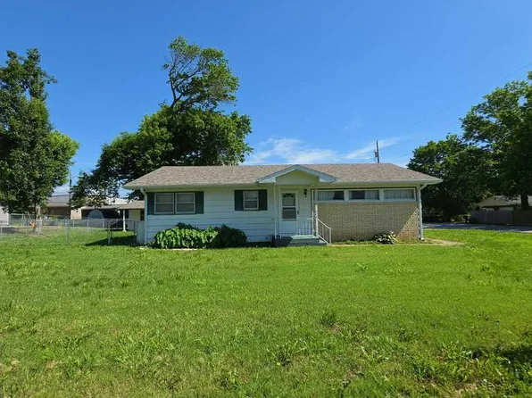 101 N Spring St, Cassville, MO 65625