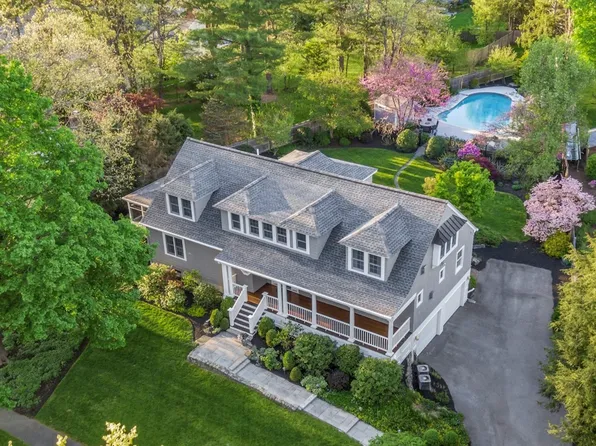 86 Allen Farm Ln, Concord, MA 01742