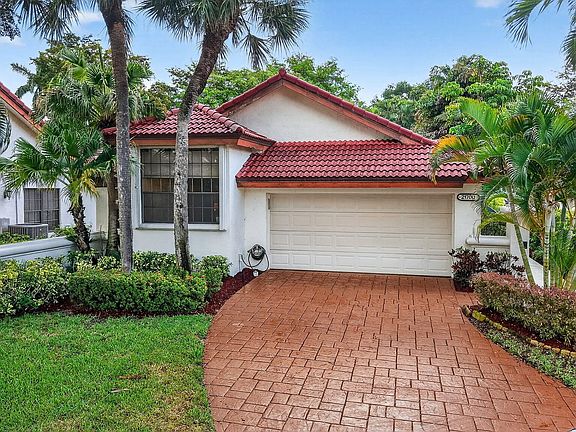 3rd image of 21700 Club Villa Terrace
