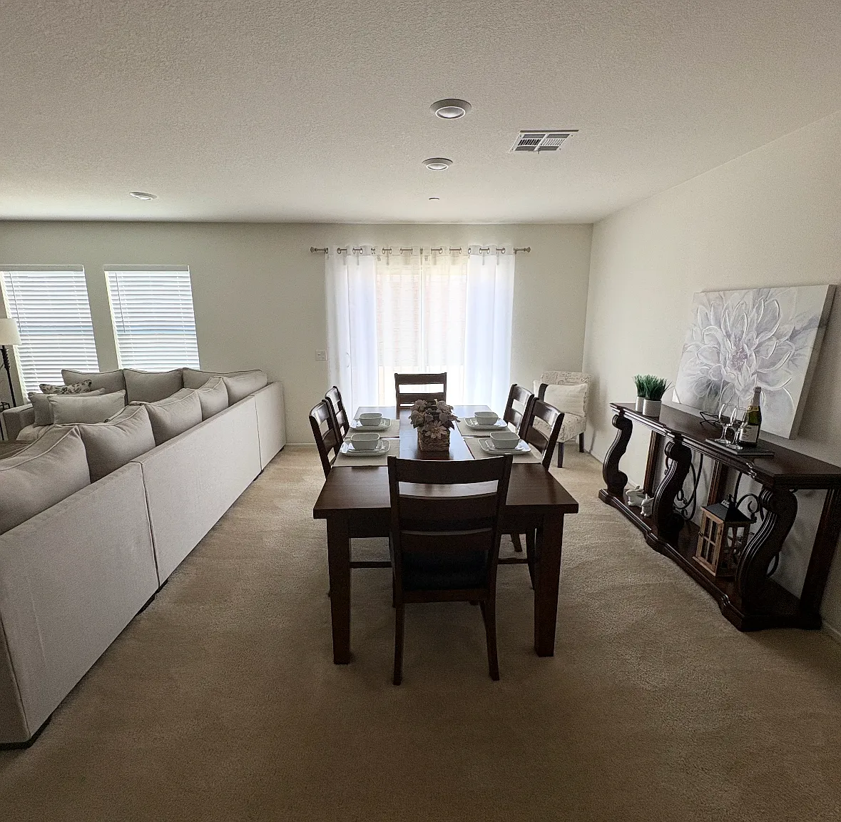 4 bed, 1779 sqft, $2,600 — Photo 4