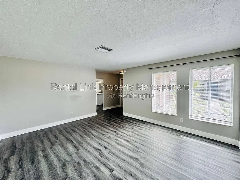 4107 SE 18th Pl #B — Photo 6