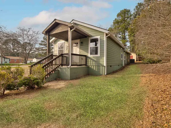 206 W North St, Erwin, NC 28339