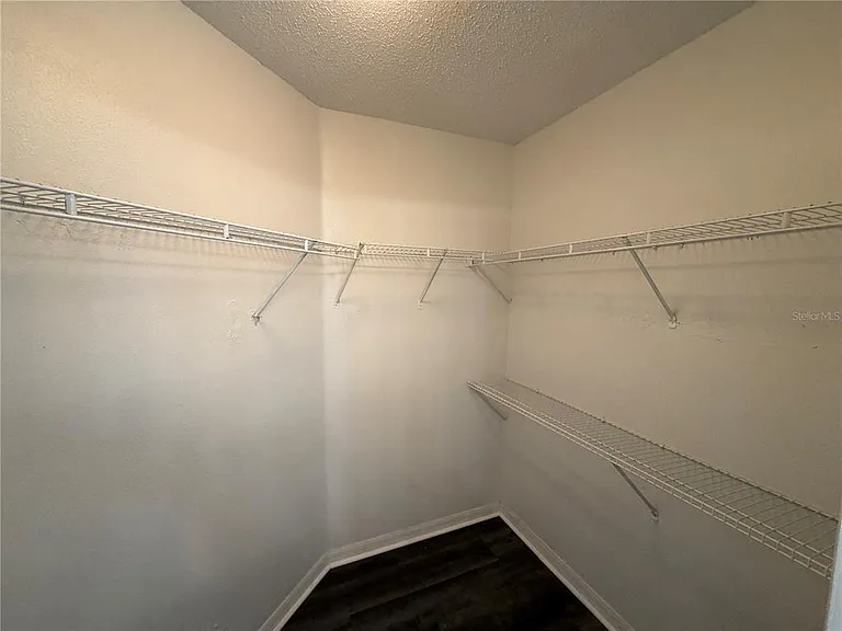 11701 Brenford Crest Dr — Photo 18