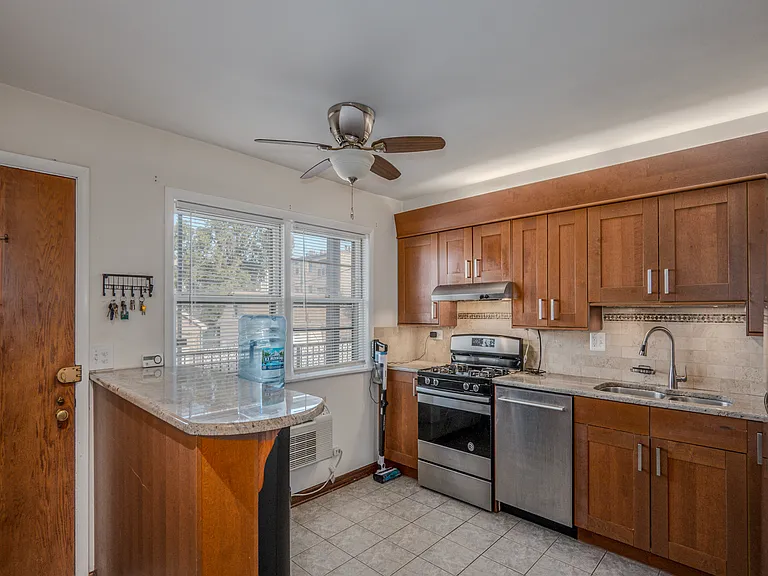 4225 N Keystone Ave #2C — Photo 5