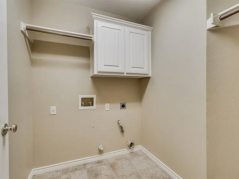11700 Lemens Spice Cv — Photo 34