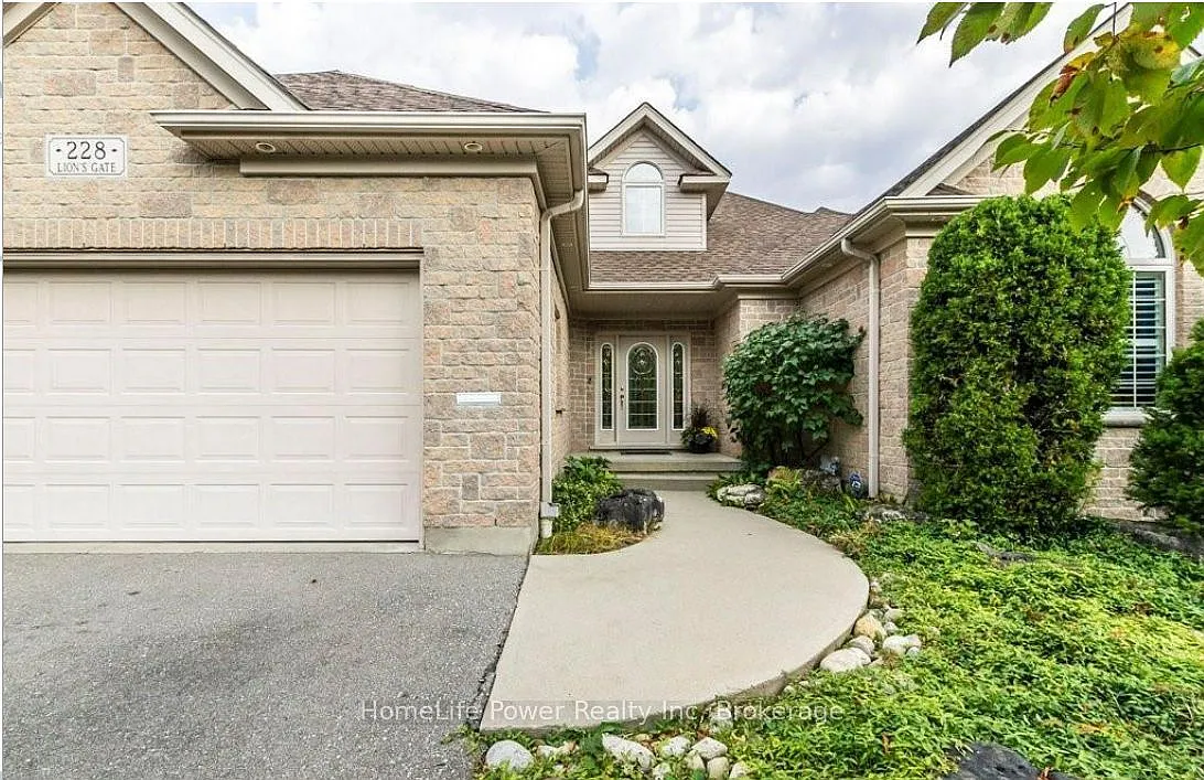 5 bed, $3,790 — Photo 1