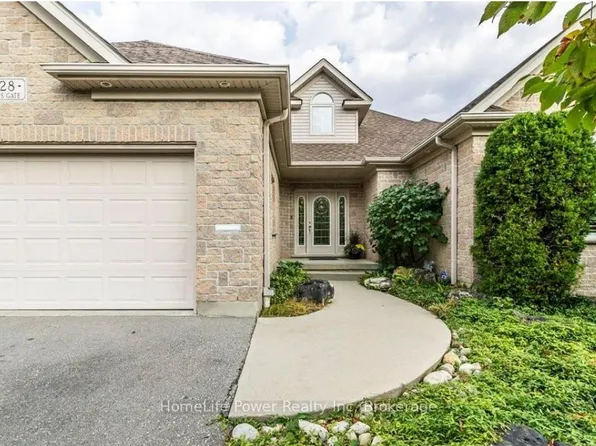 228 The Lions Gate, Waterloo, ON N2L 6M5