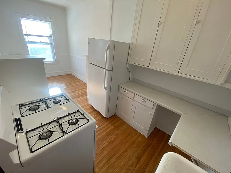 Kewanis Court Apartments — Photo 18