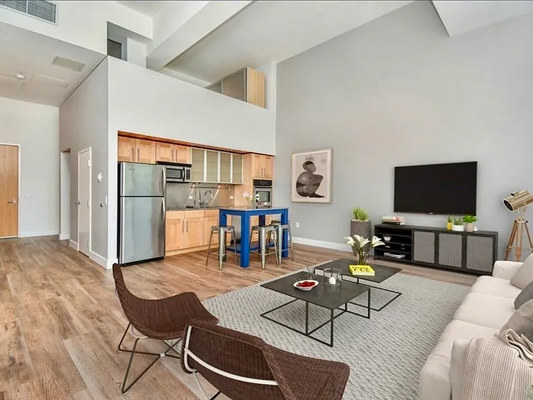 290 Pleasant St #317 — Photo 18