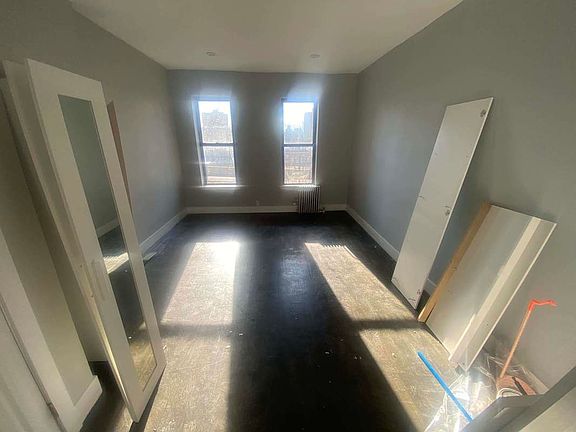 5th image of 320 E 126th St APT 3G