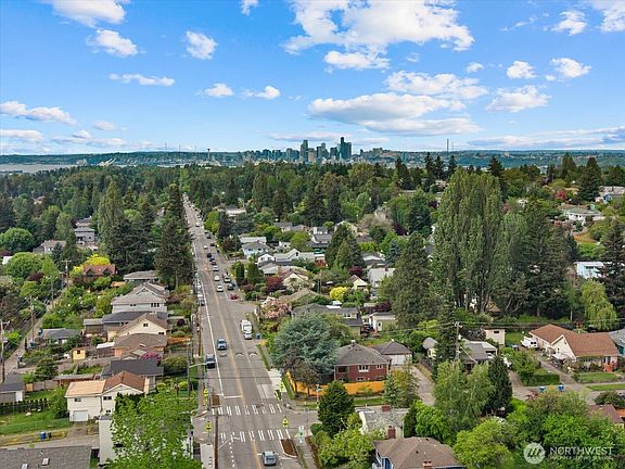 4th image of 8724 16th Avenue SW