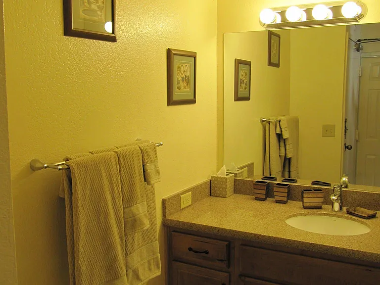 1920 Ala Moana Blvd #1006 — Photo 25