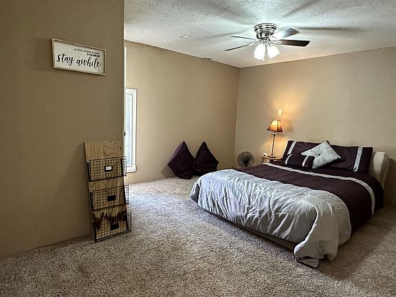5th image of 720 S Apache Dr
