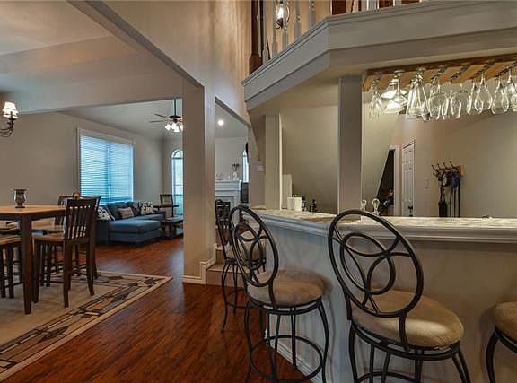 5th image of 1501 Iroquois Cir