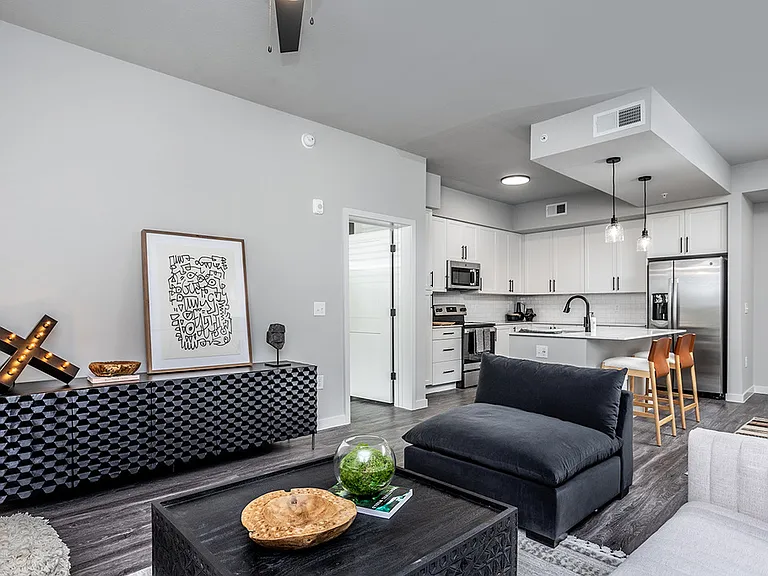 Legacy Heritage Apartments — Photo 9