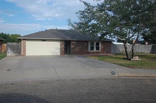 7007 Newlin Cir Photo 1