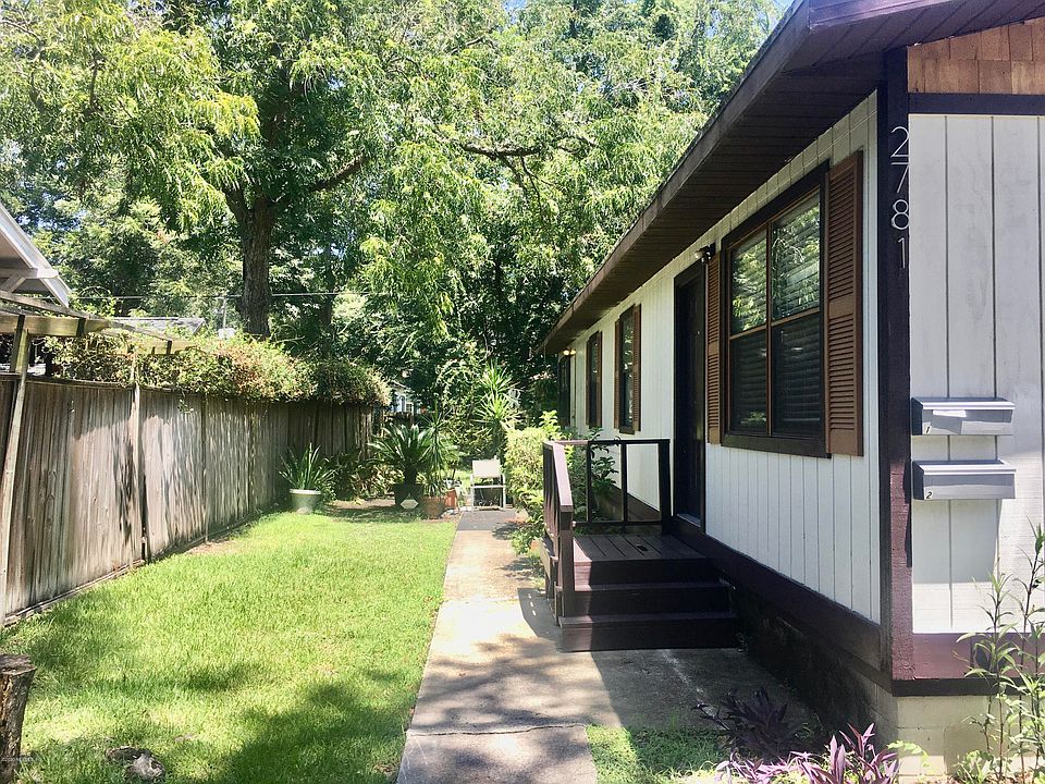 1st image of 2781 Myra St