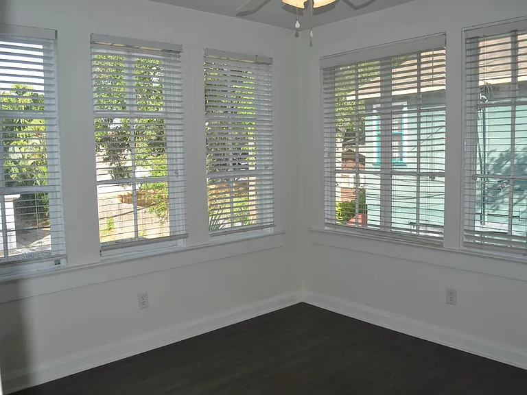 1305 S Albany Ave #B — Photo 17