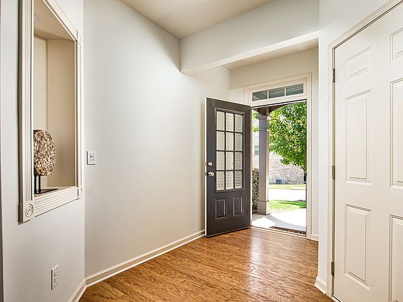 2nd image of 3209 Berkeley Glen Way