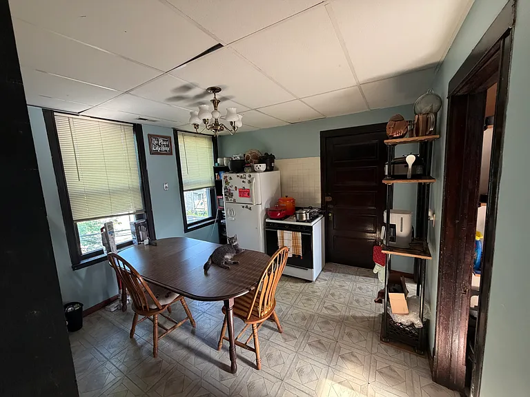942 W 34th St #2F — Photo 10